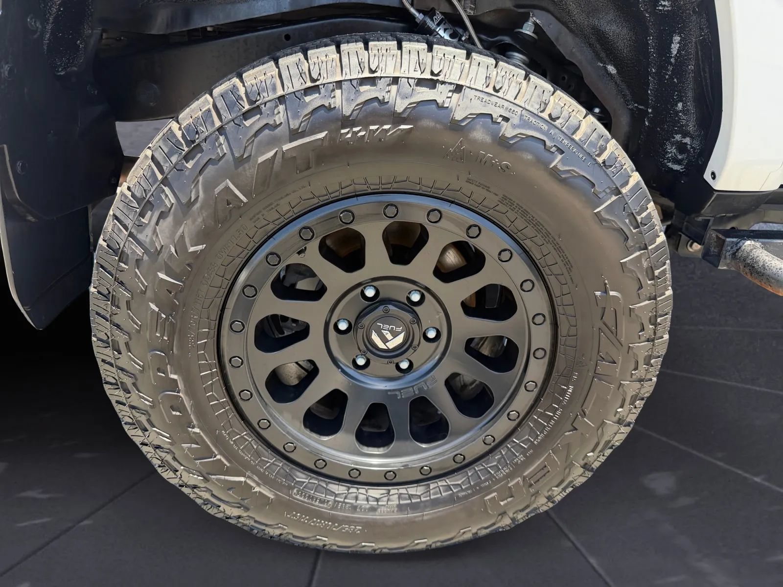 Used 2017 Toyota 4Runner SR5 AWD/4WD image 30