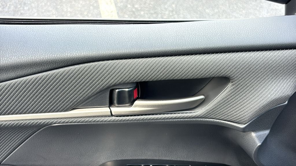 New 2026 Toyota Camry SE w/ Convenience Package FWD image 10