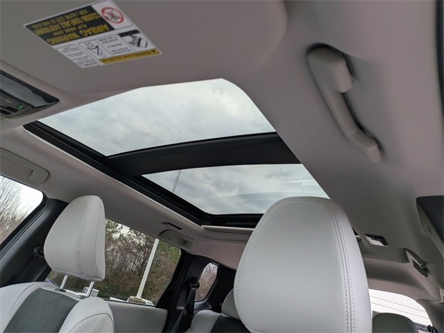 New 2025 Mitsubishi Outlander SE image 25