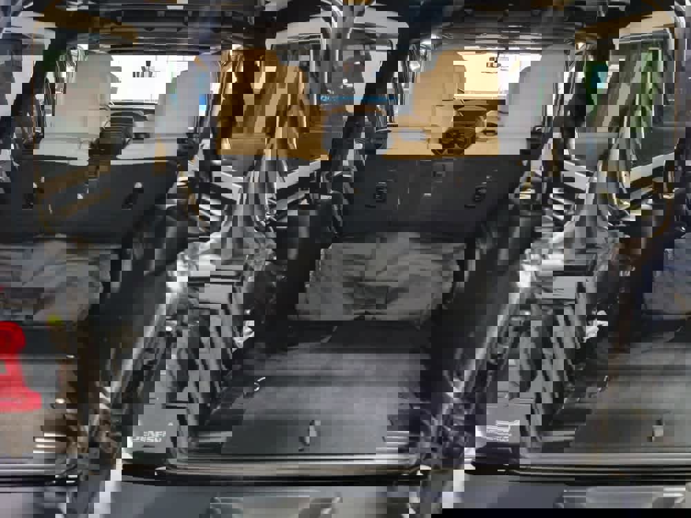 Used 2018 Jeep Wrangler Unlimited Sahara image 13