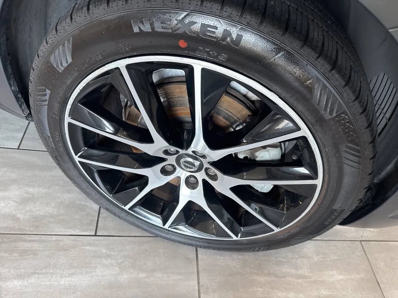Used 2020 Volvo V90 T6 Cross Country AWD/4WD image 5