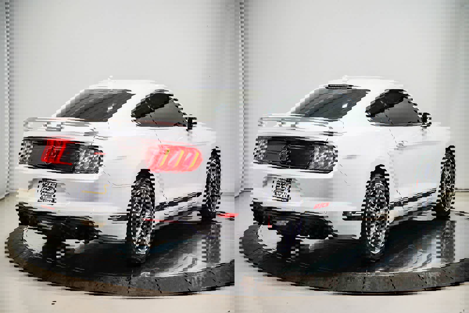 Used 2023 Ford Mustang GT Premium w/ Equipment Group 401A image 4