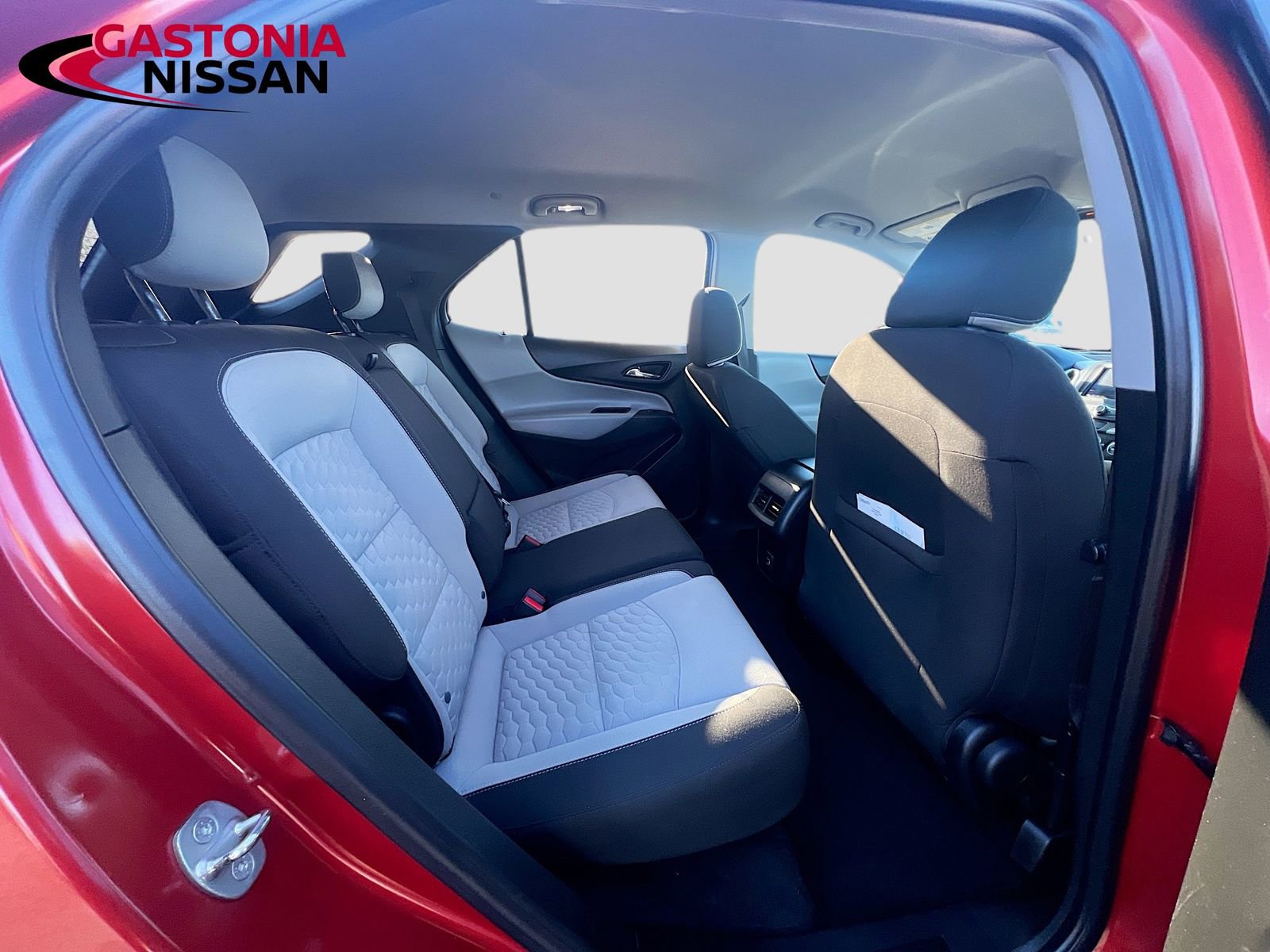 Used 2020 Chevrolet Equinox LS w/ LS Convenience Package image 36