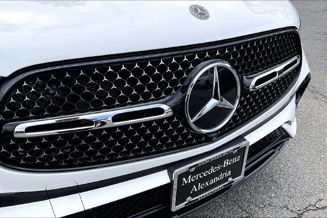 Certified 2024 Mercedes-Benz GLC 300 4MATIC w/ AMG Line image 27