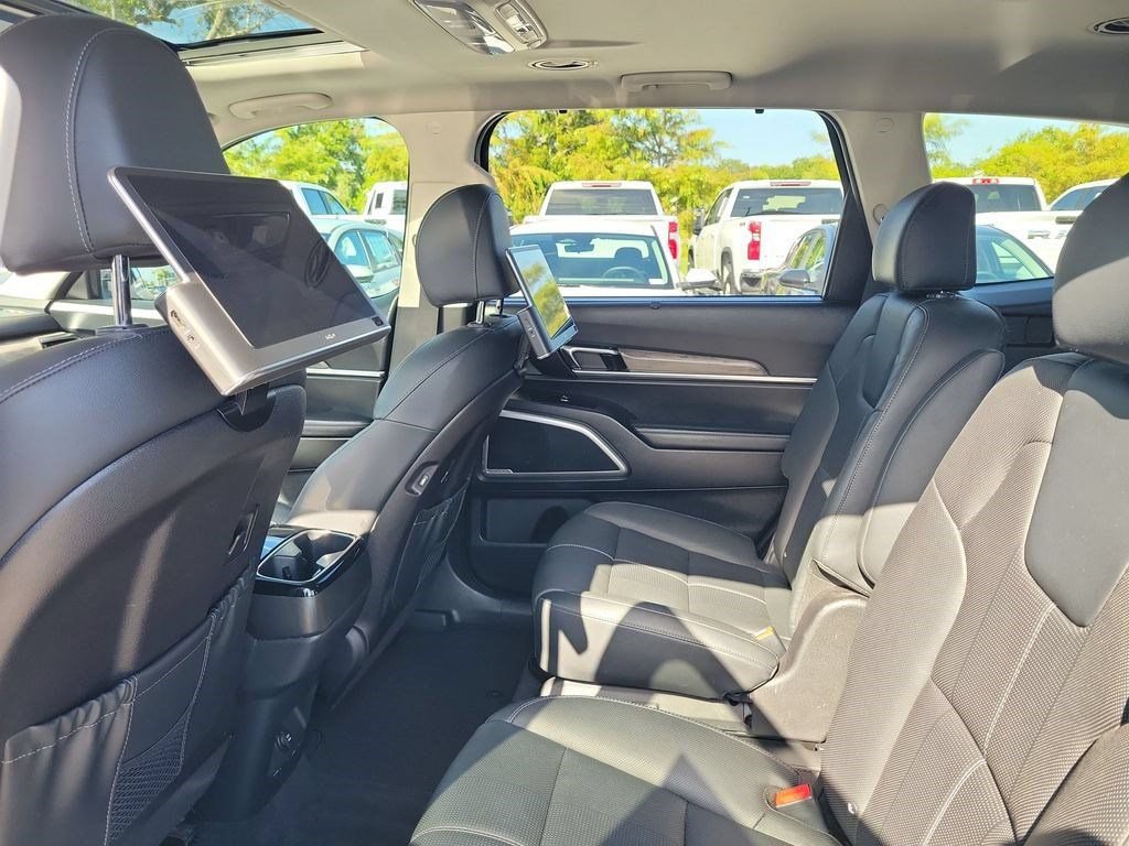 Certified 2022 Kia Telluride EX w/ EX Premium Package FWD image 24