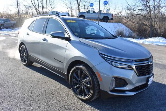 Certified 2023 Chevrolet Equinox RS w/ LPO, Floor Liner Package image 11