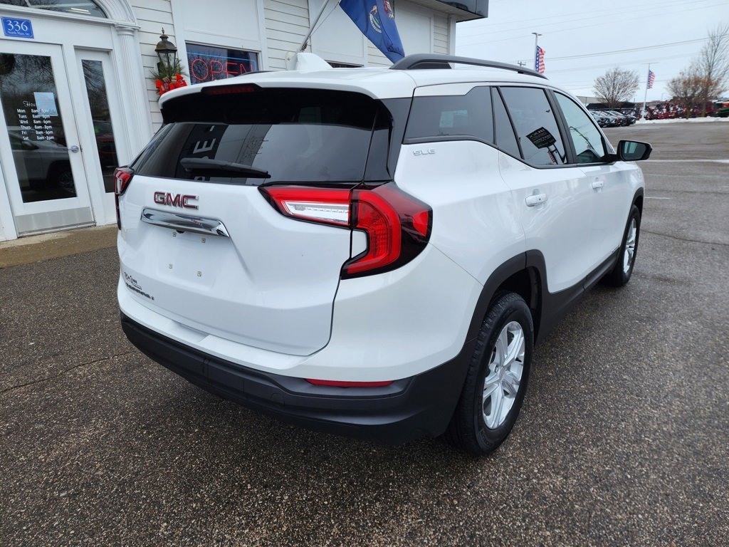 Certified 2023 GMC Terrain SLE w/ Driver Convenience Package image 5
