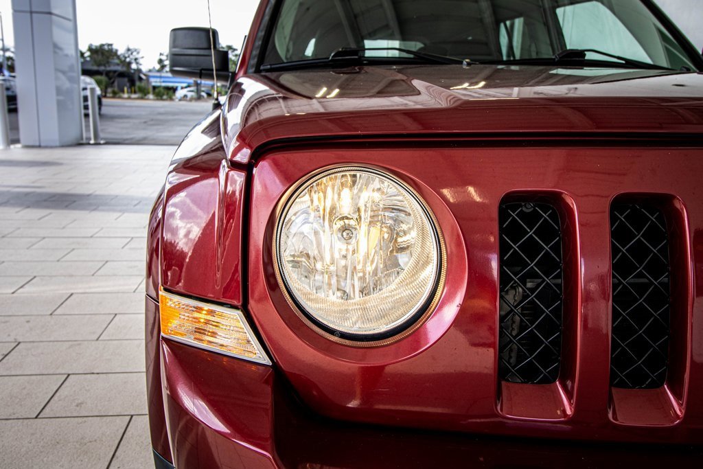 Used 2017 Jeep Patriot Latitude image 4