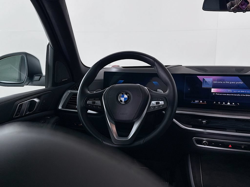 Used 2024 BMW X5 xDrive40i w/ Premium Package AWD/4WD image 11