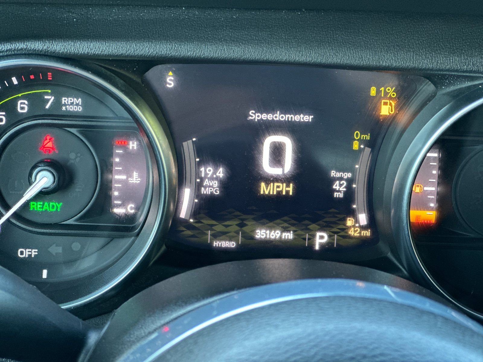 Used 2023 Jeep Wrangler Unlimited Sahara w/ Cold Weather Group AWD/4WD image 25