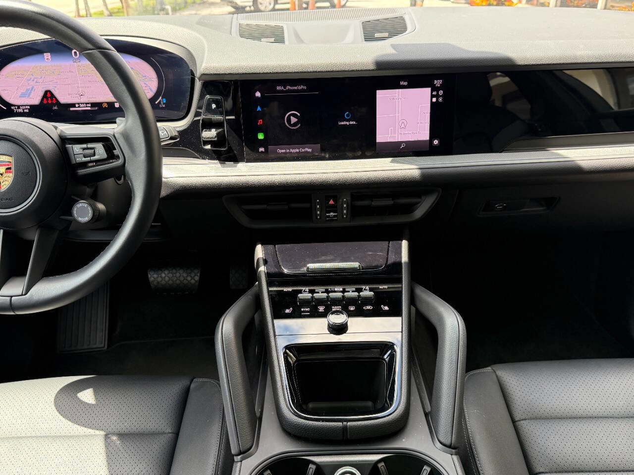 Used 2024 Porsche Cayenne image 21