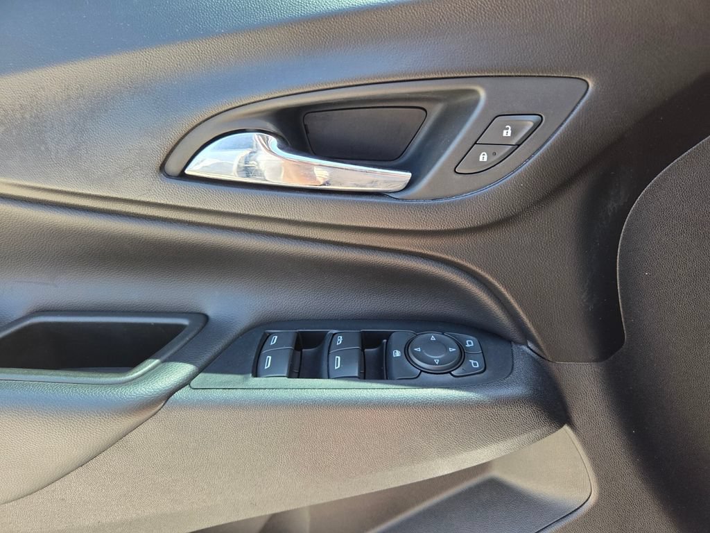 Used 2019 Chevrolet Equinox LT FWD image 22