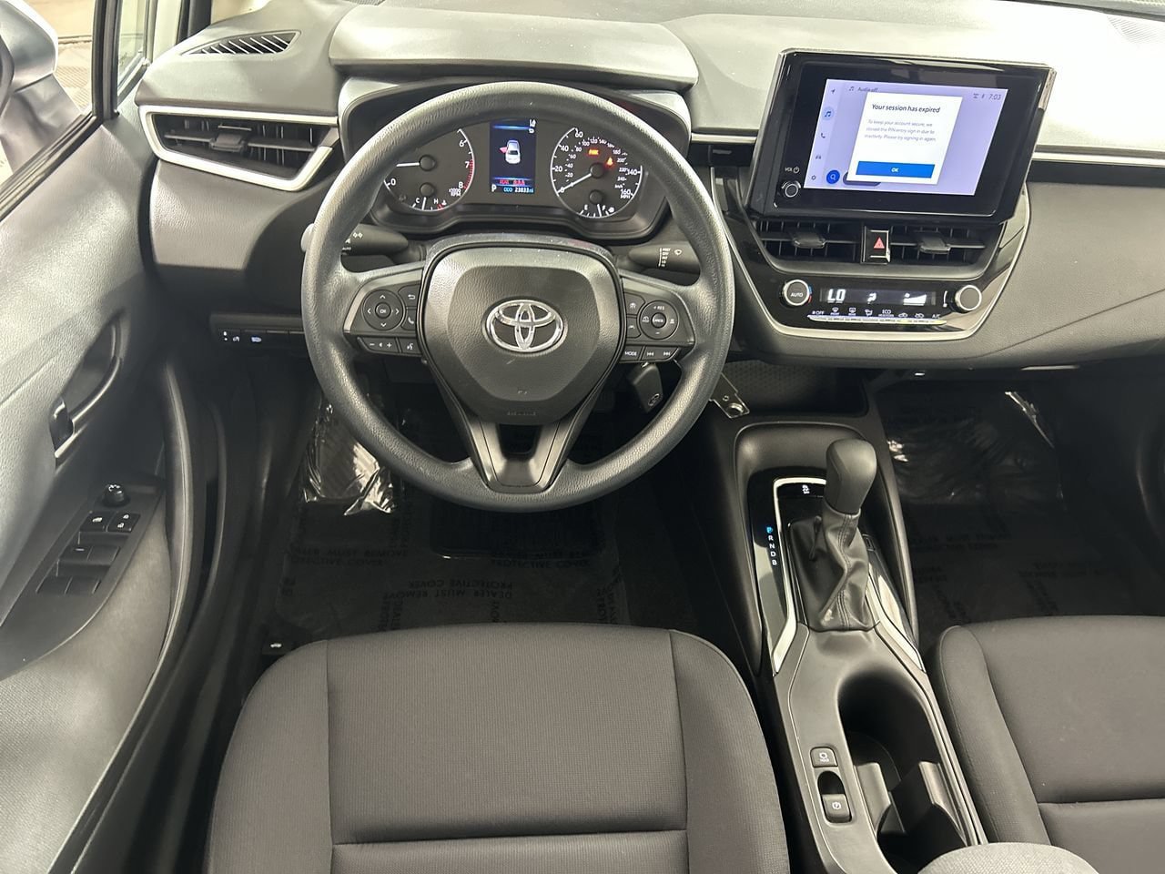 Used 2025 Toyota Corolla LE FWD image 22