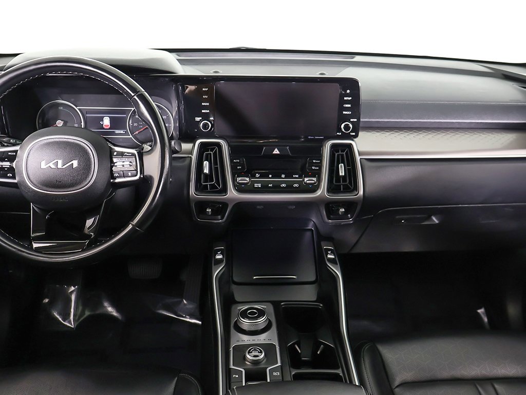 Used 2022 Kia Sorento EX w/ Panoramic Sunroof Package image 40