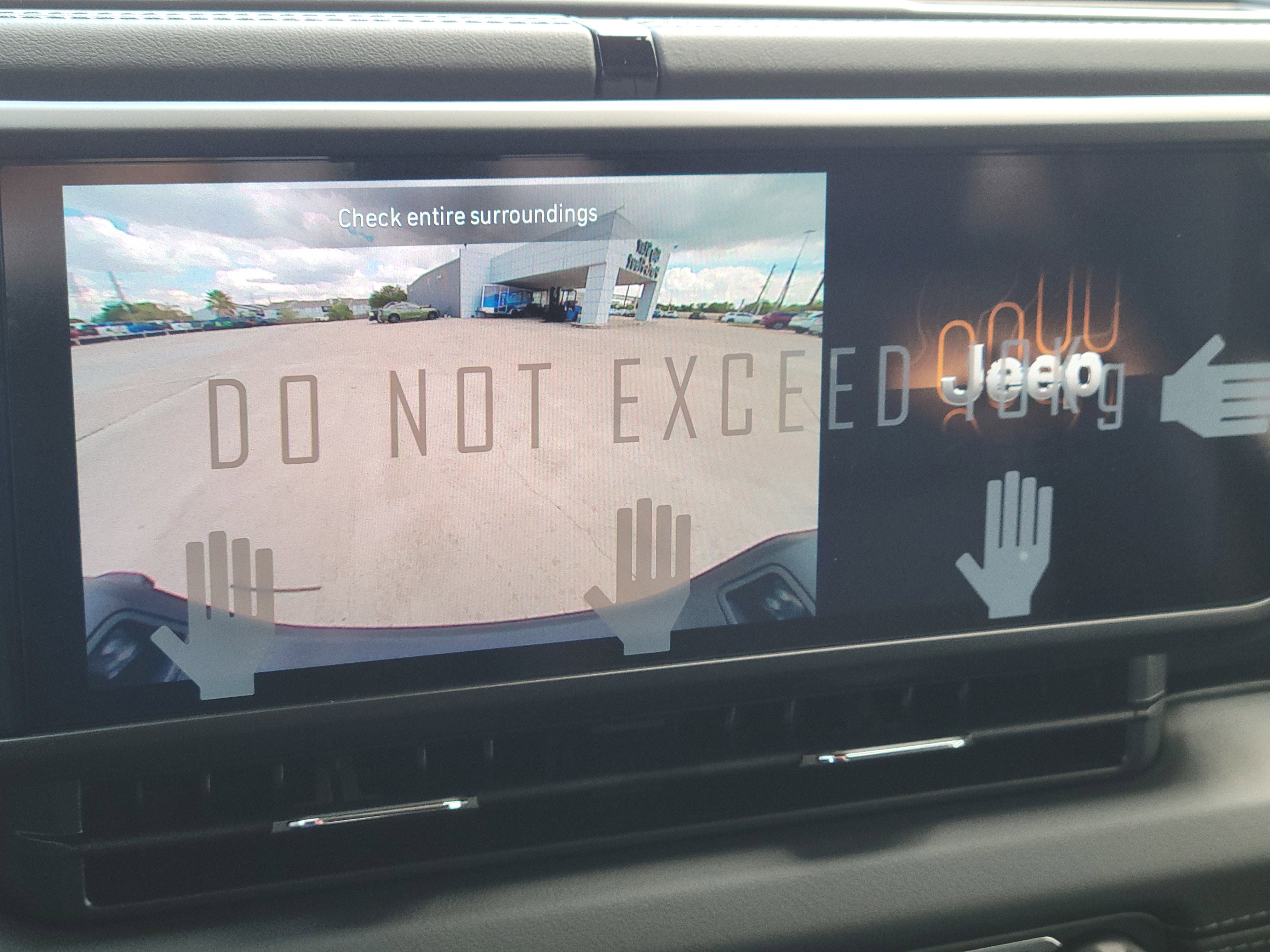 New 2025 Jeep Gladiator Sport AWD/4WD image 18