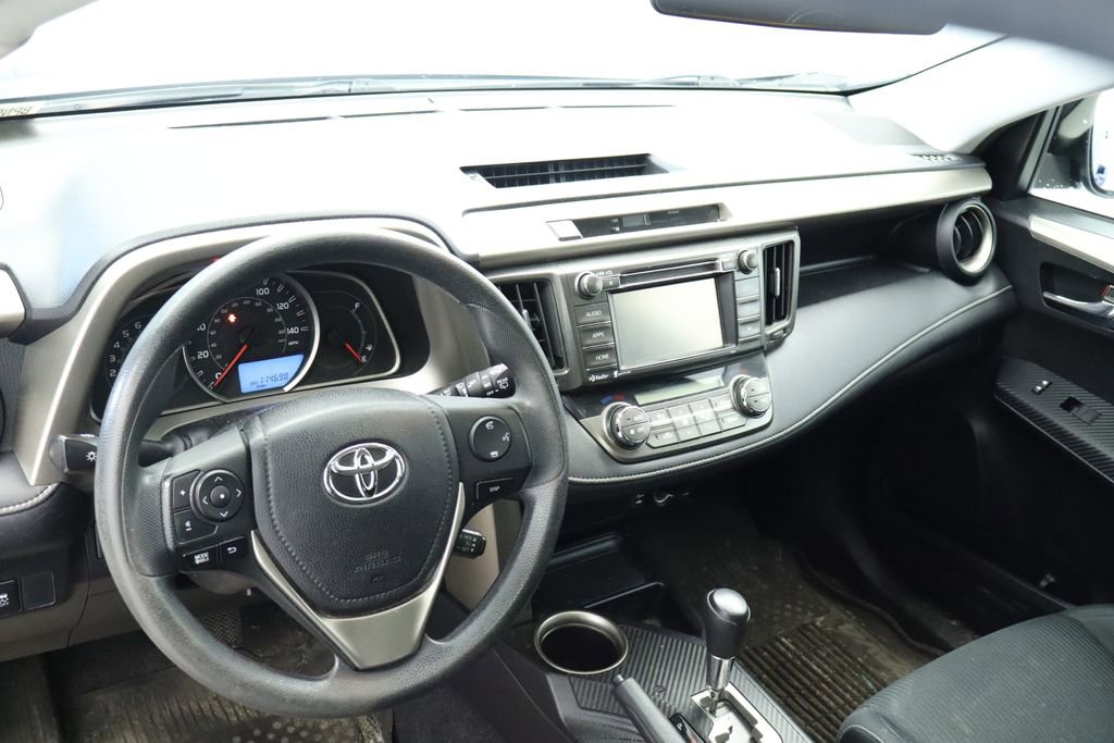 Used 2015 Toyota RAV4 XLE AWD/4WD image 22