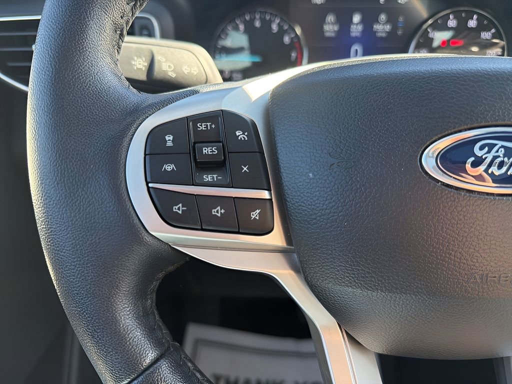 Used 2022 Ford Explorer Limited w/ Equipment Group 301A image 35