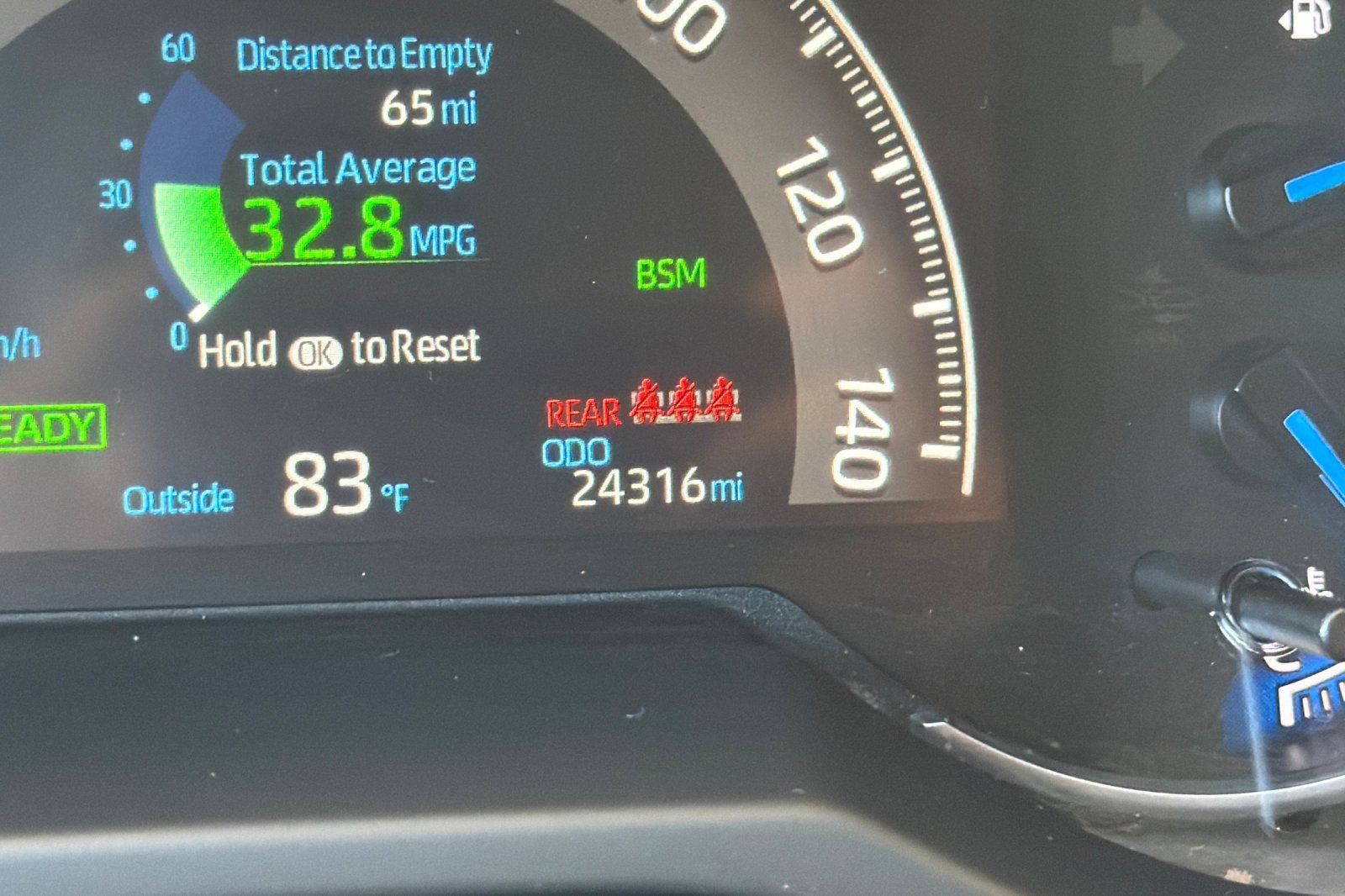Used 2025 Toyota RAV4 XLE AWD/4WD image 30