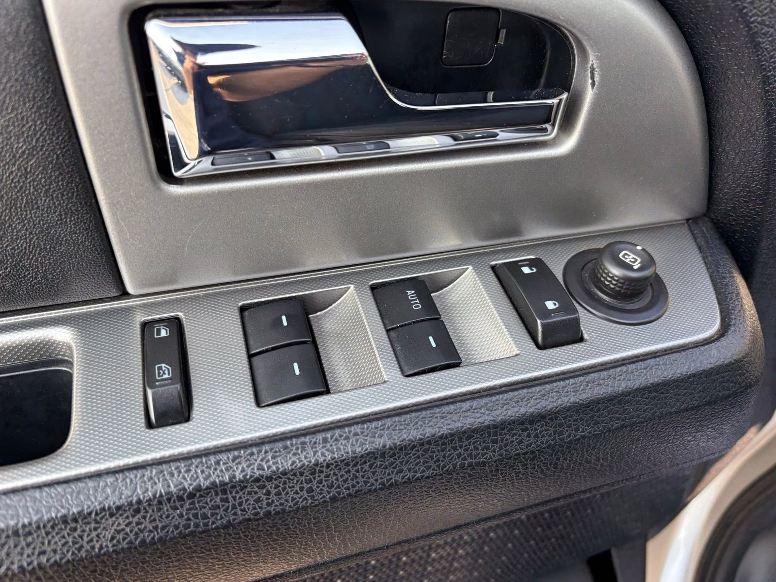 Used 2017 Ford Expedition XLT RWD image 12