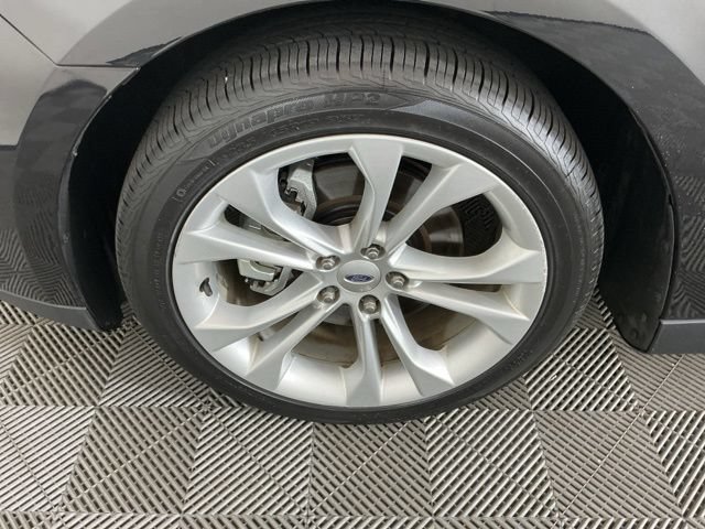 Used 2013 Ford Taurus SEL FWD image 30
