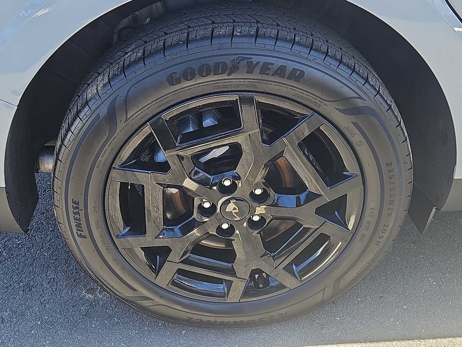 Used 2026 Kia Carnival SX w/ SX Dark Edition Package FWD image 9