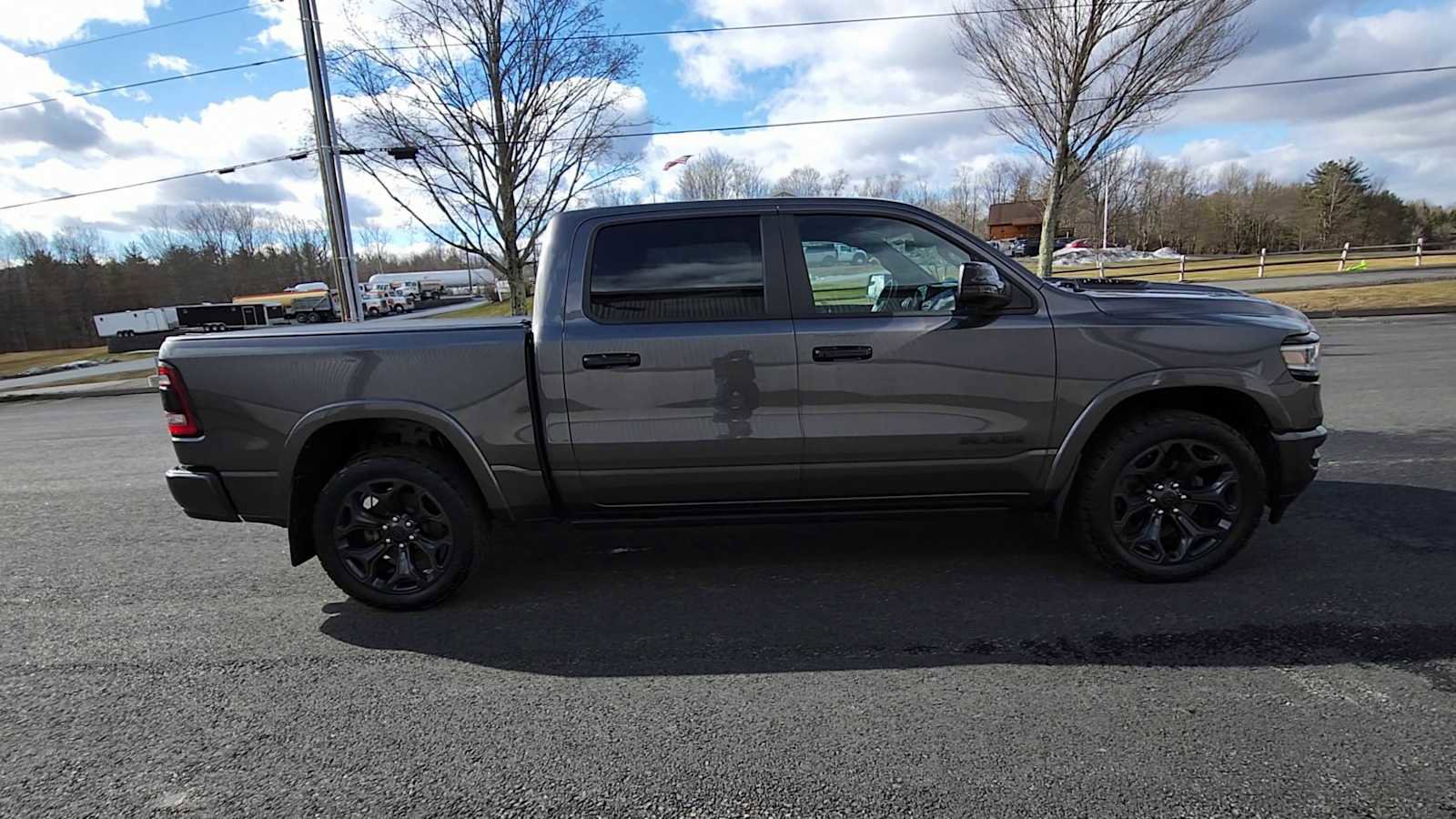 Used 2024 RAM 1500 Limited w/ Night Edition image 9