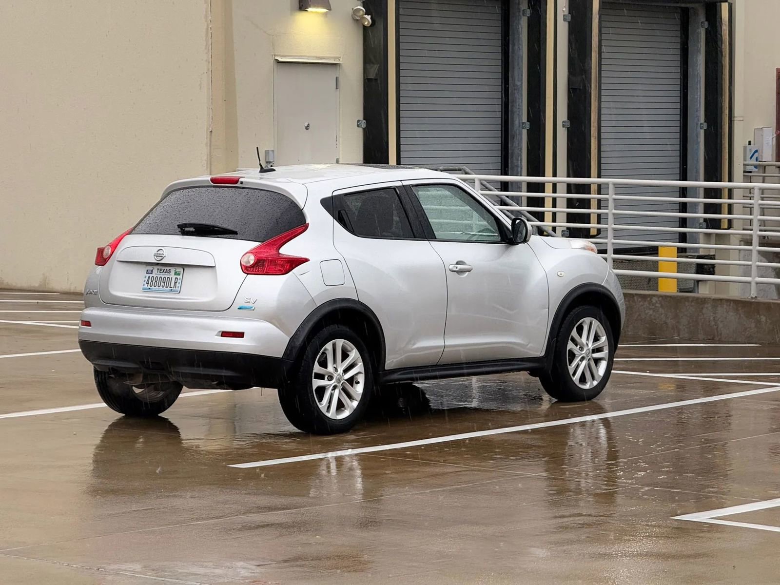 Used 2014 Nissan Juke SV w/ Navigation Package FWD image 7