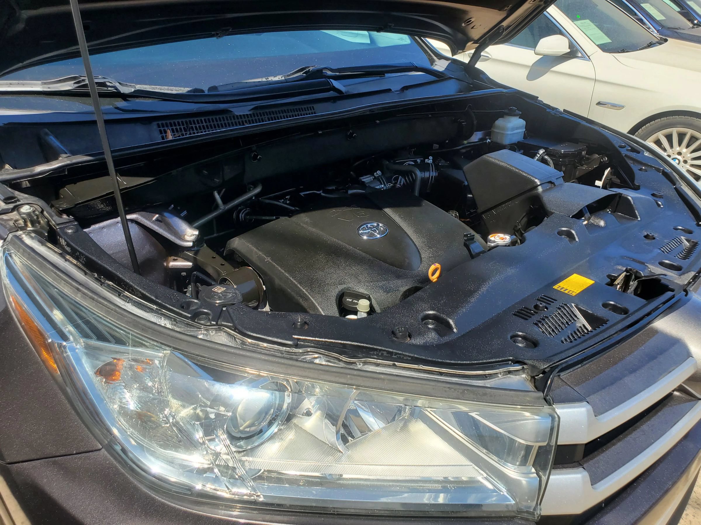 Used 2019 Toyota Highlander Plus FWD image 54