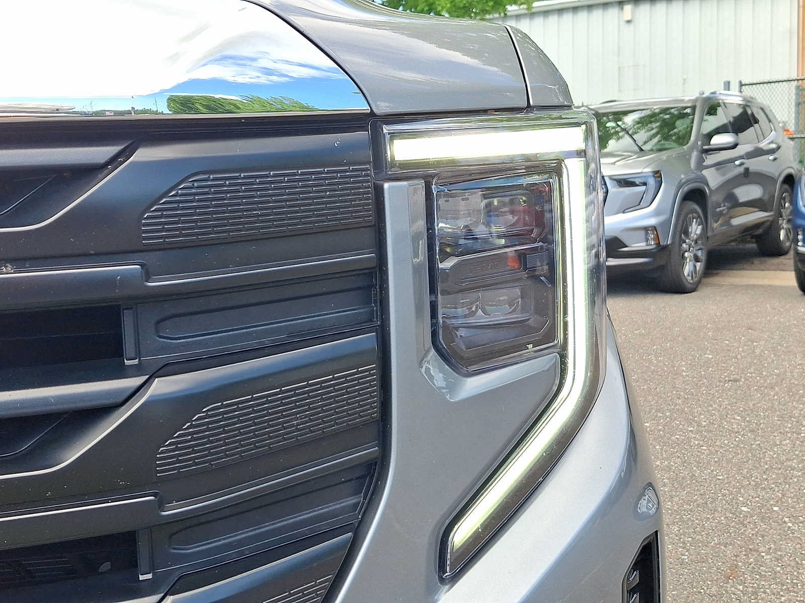 Used 2023 GMC Sierra 1500 Pro w/ Pro Value Package AWD/4WD image 11