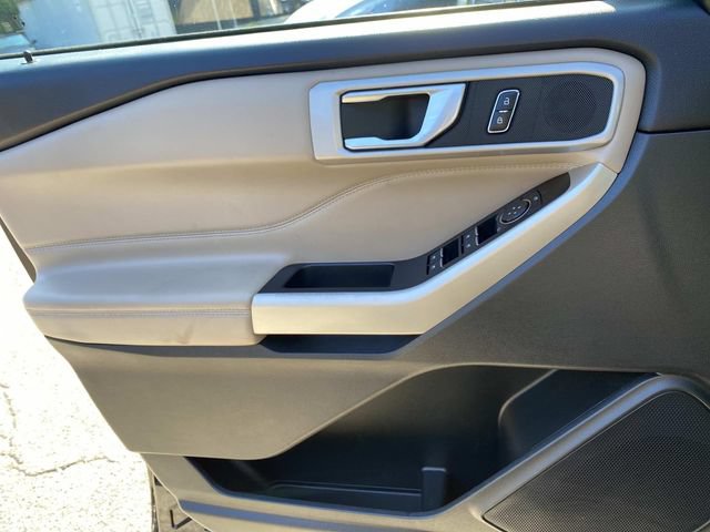 Used 2022 Ford Explorer XLT w/ Equipment Group 202A AWD/4WD image 20