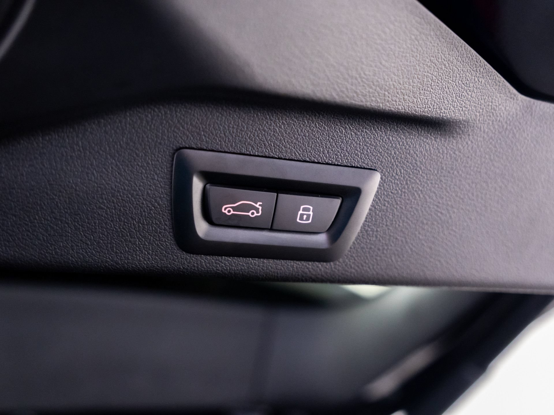 Used 2024 BMW X5 M60i AWD/4WD image 35