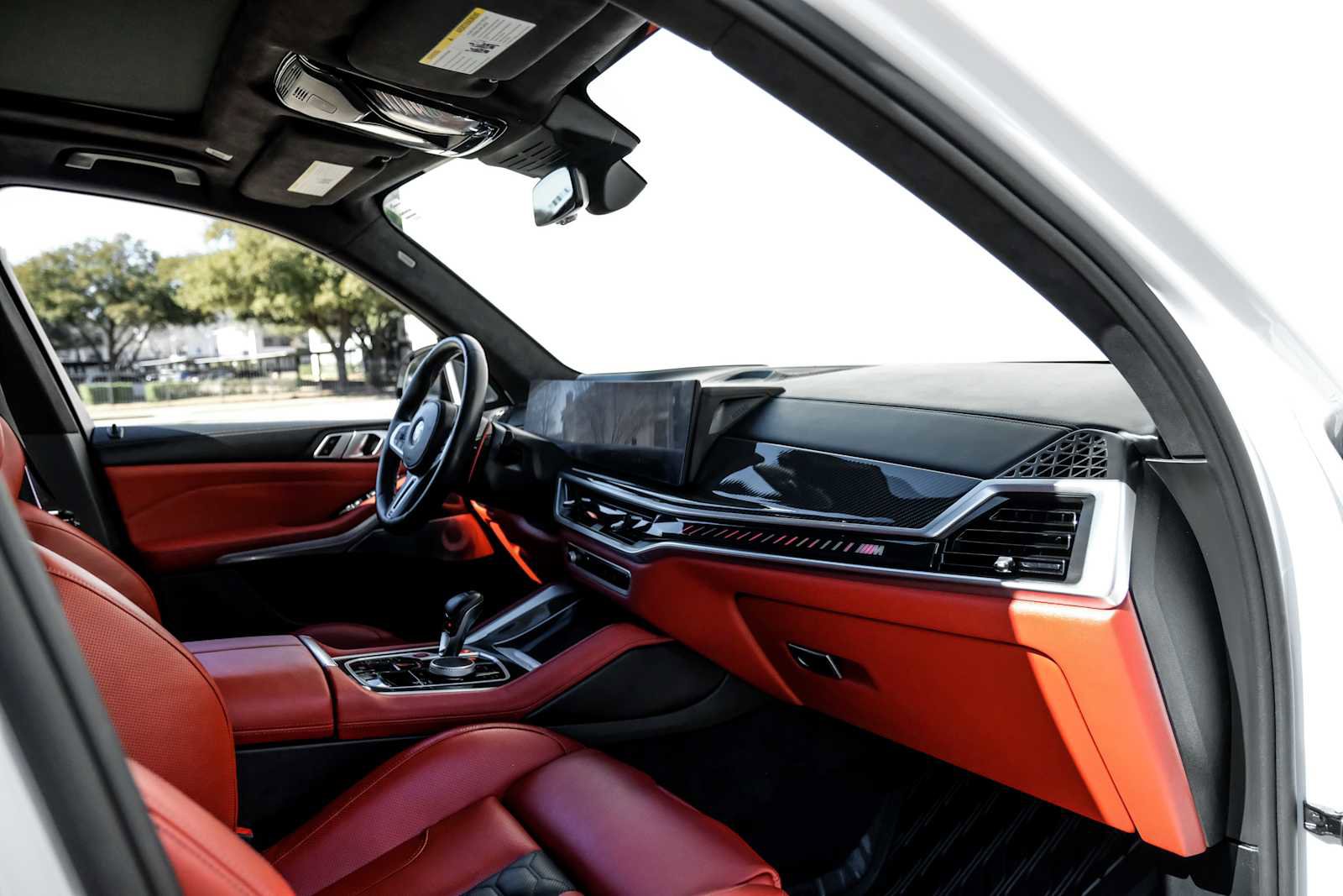 Used 2025 BMW X5 M Competition w/ Executive Package image 16