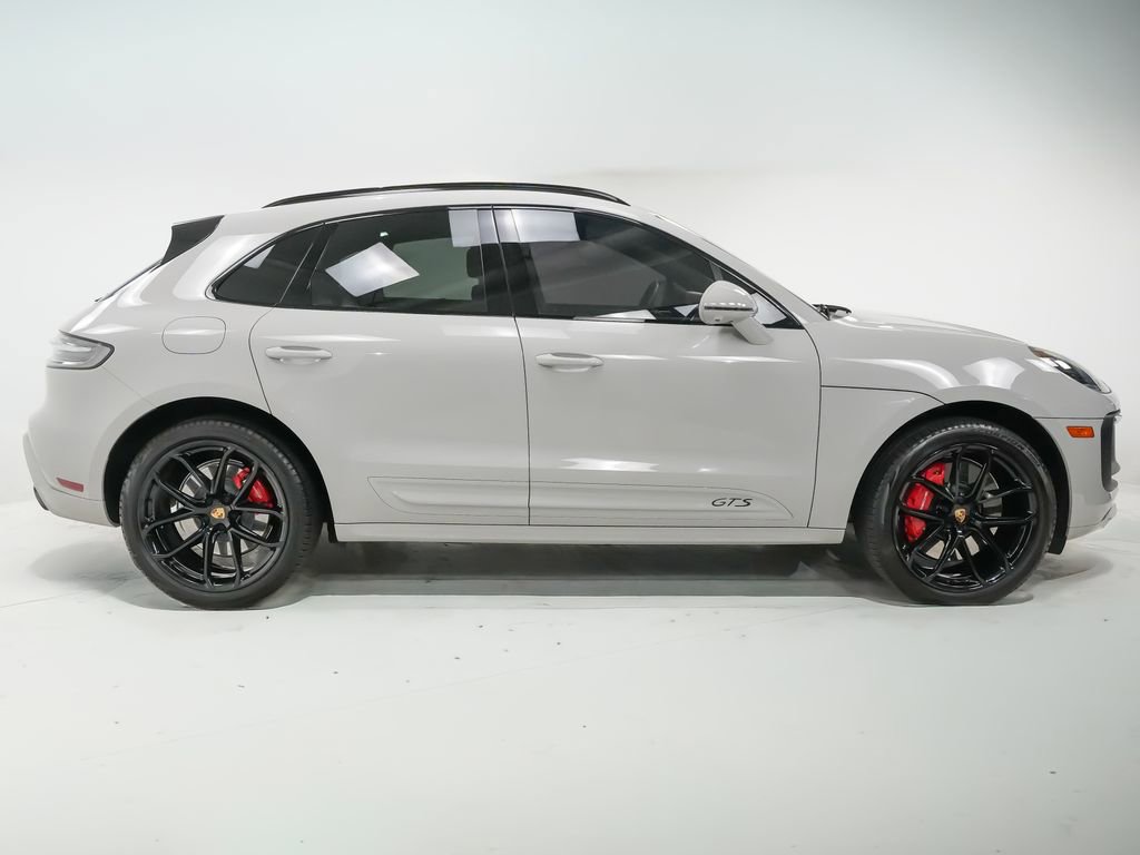 Used 2024 Porsche Macan GTS AWD/4WD image 9