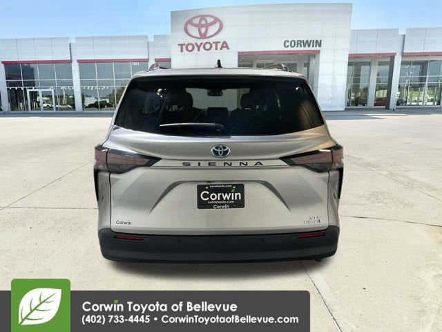 Certified 2024 Toyota Sienna XLE image 7