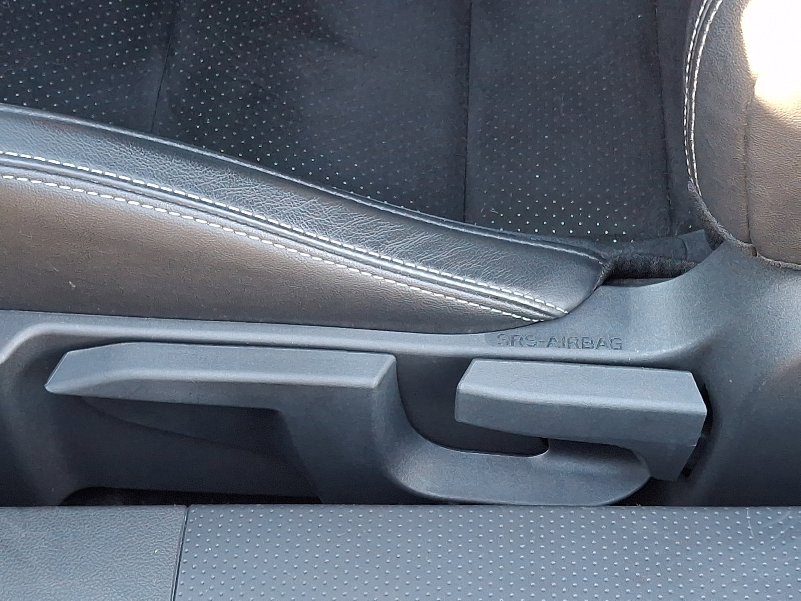 Used 2023 Toyota GR86 Premium w/ ALL Weather Mat Package (TMS) RWD image 13