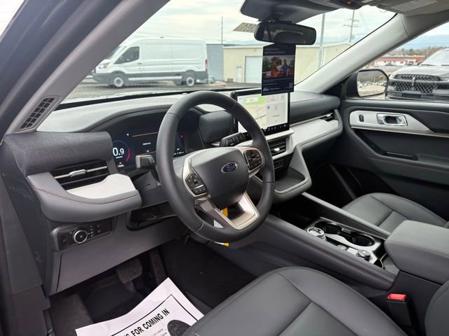 New 2026 Ford Explorer Active w/ Active Comfort Package image 3