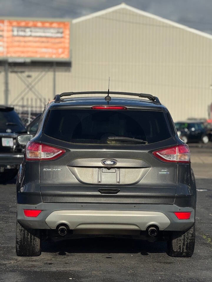 Used 2016 Ford Escape SE w/ Equipment Group 201A image 11