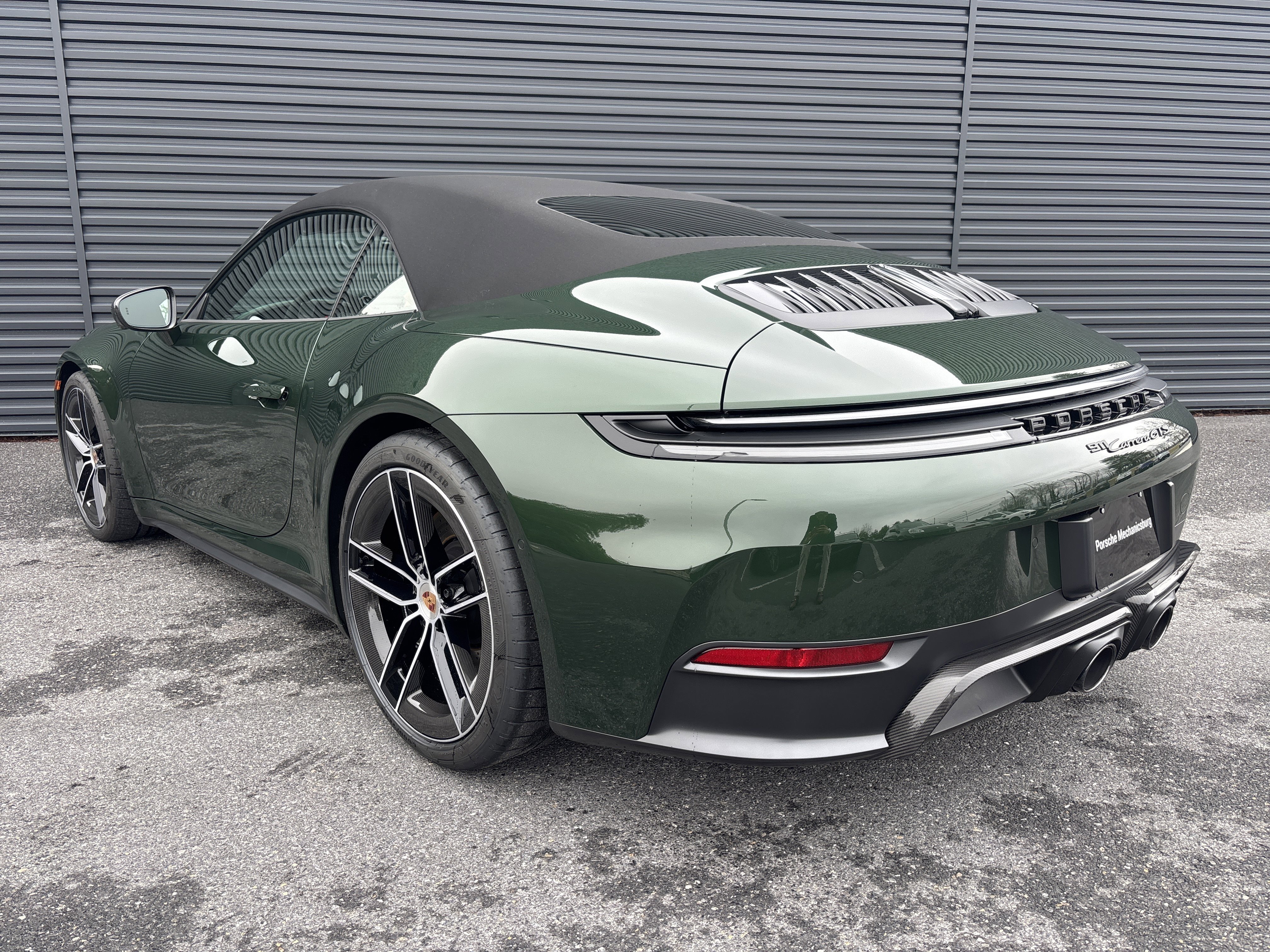 New 2026 Porsche 911 Carrera 4 GTS AWD/4WD image 3