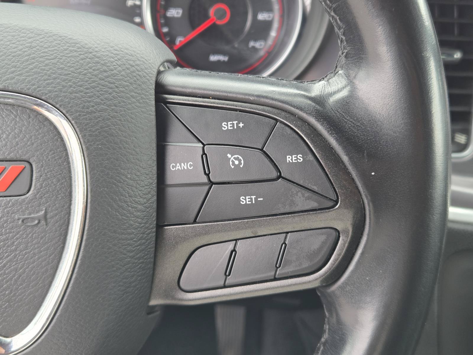 Used 2020 Dodge Charger SXT RWD image 17