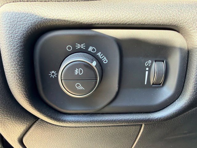 Certified 2026 RAM 2500 Big Horn AWD/4WD image 17