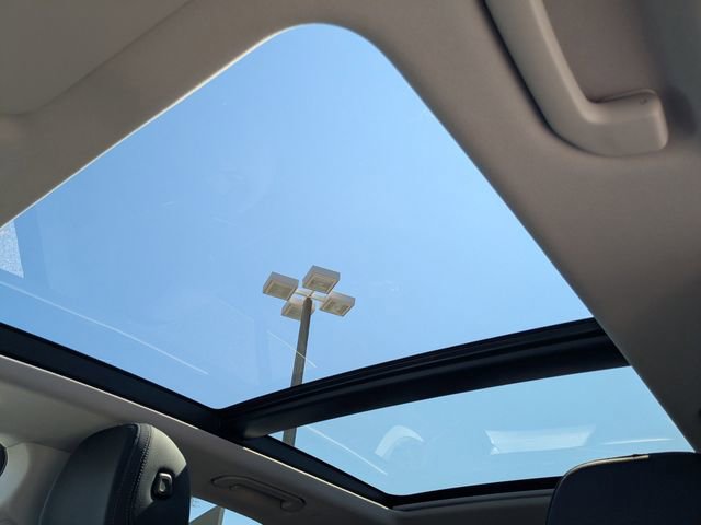 Used 2025 Mercedes-Benz GLE 350 4MATIC image 22