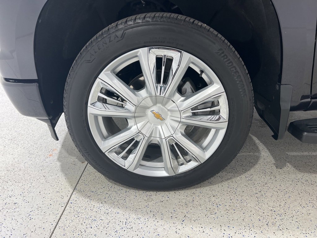 Used 2023 Chevrolet Silverado 1500 High Country w/ High Country Premium Package image 31