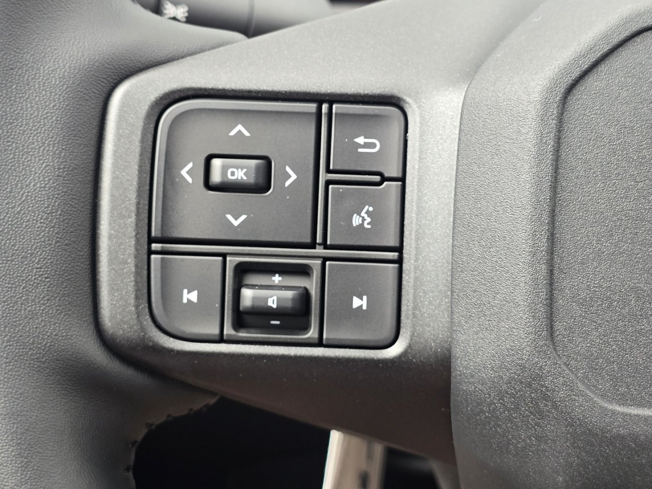 New 2026 Toyota RAV4 XSE AWD/4WD image 34