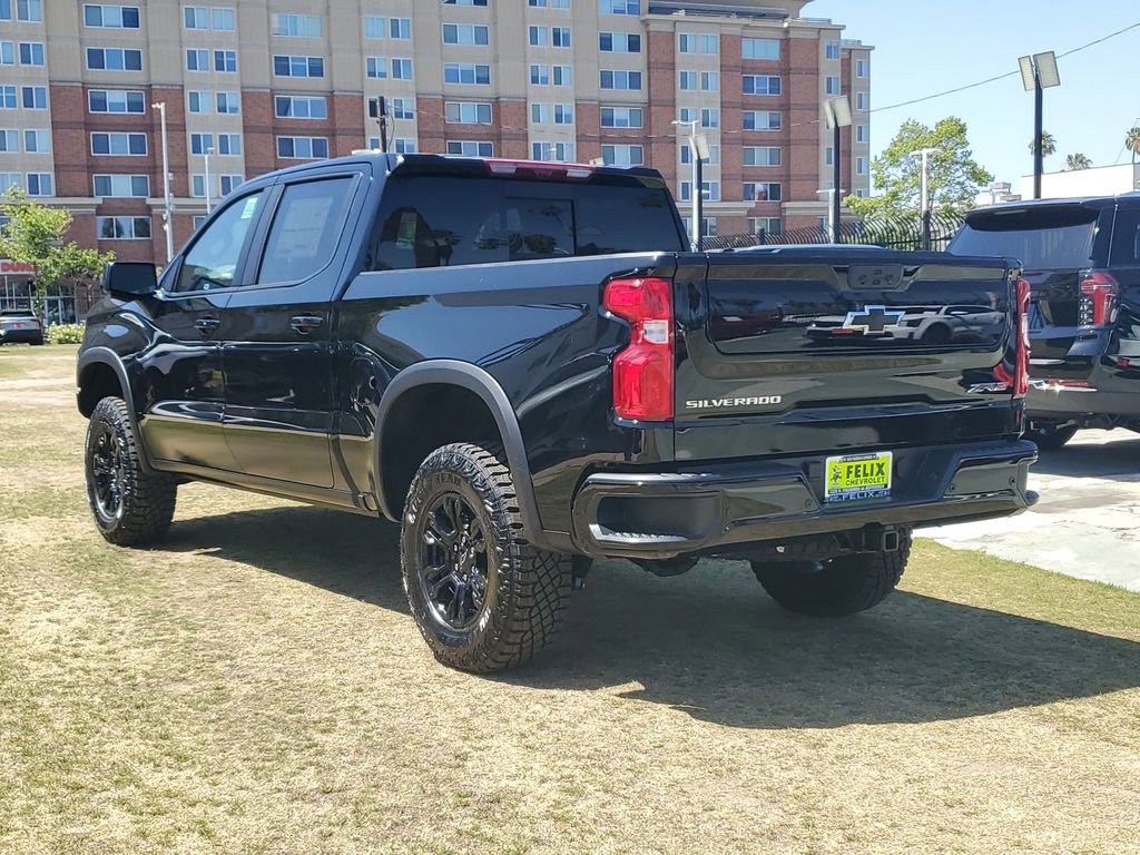 New 2026 Chevrolet Silverado 1500 ZR2 AWD/4WD image 5
