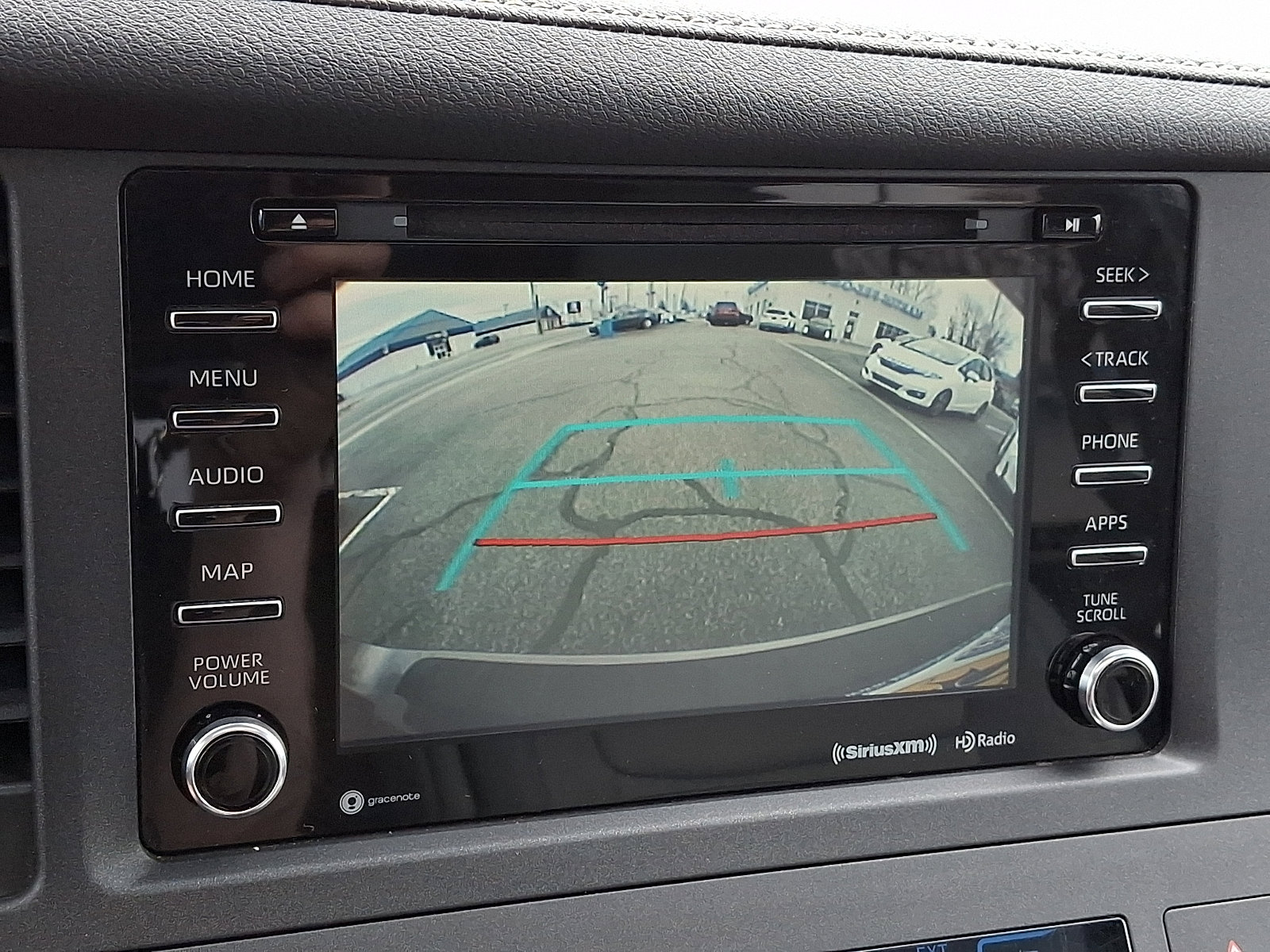 Used 2020 Toyota Sienna XLE w/ XLE Navigation Package image 16