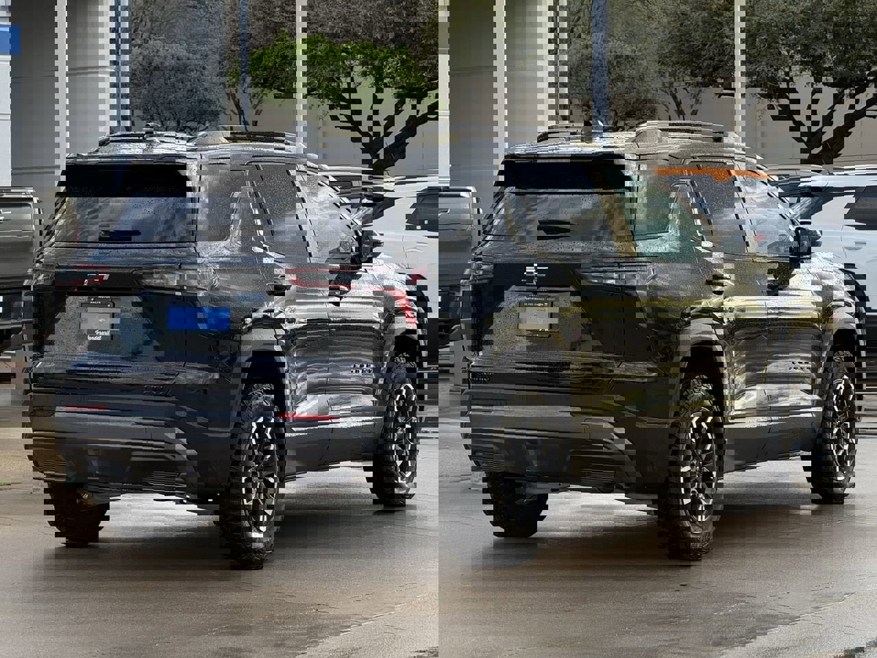 Certified 2026 Chevrolet Equinox ACTIV w/ Convenience Package III image 4