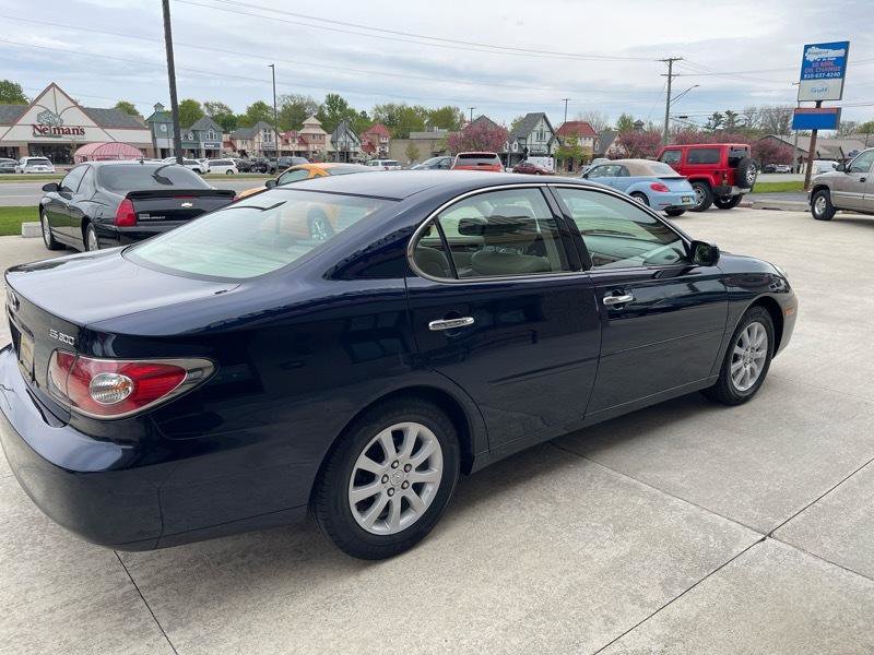 Used 2002 Lexus ES 330 FWD image 9