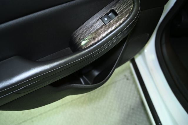 Used 2016 Chevrolet Malibu LT image 45