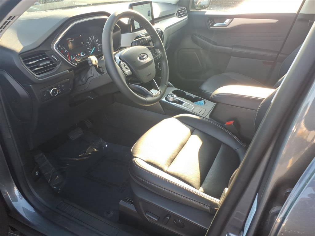 Used 2022 Ford Escape SEL image 12