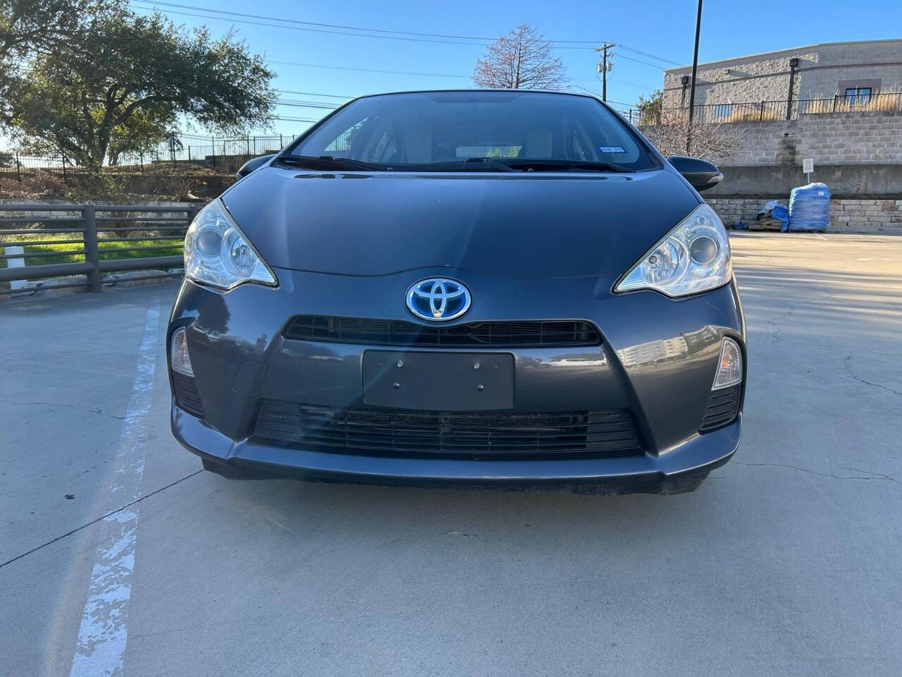 Used 2012 Toyota Prius C One image 4
